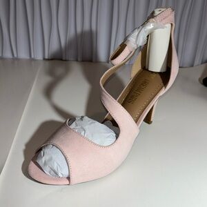 Dream pairs women’s dress heels 8.5 NWT